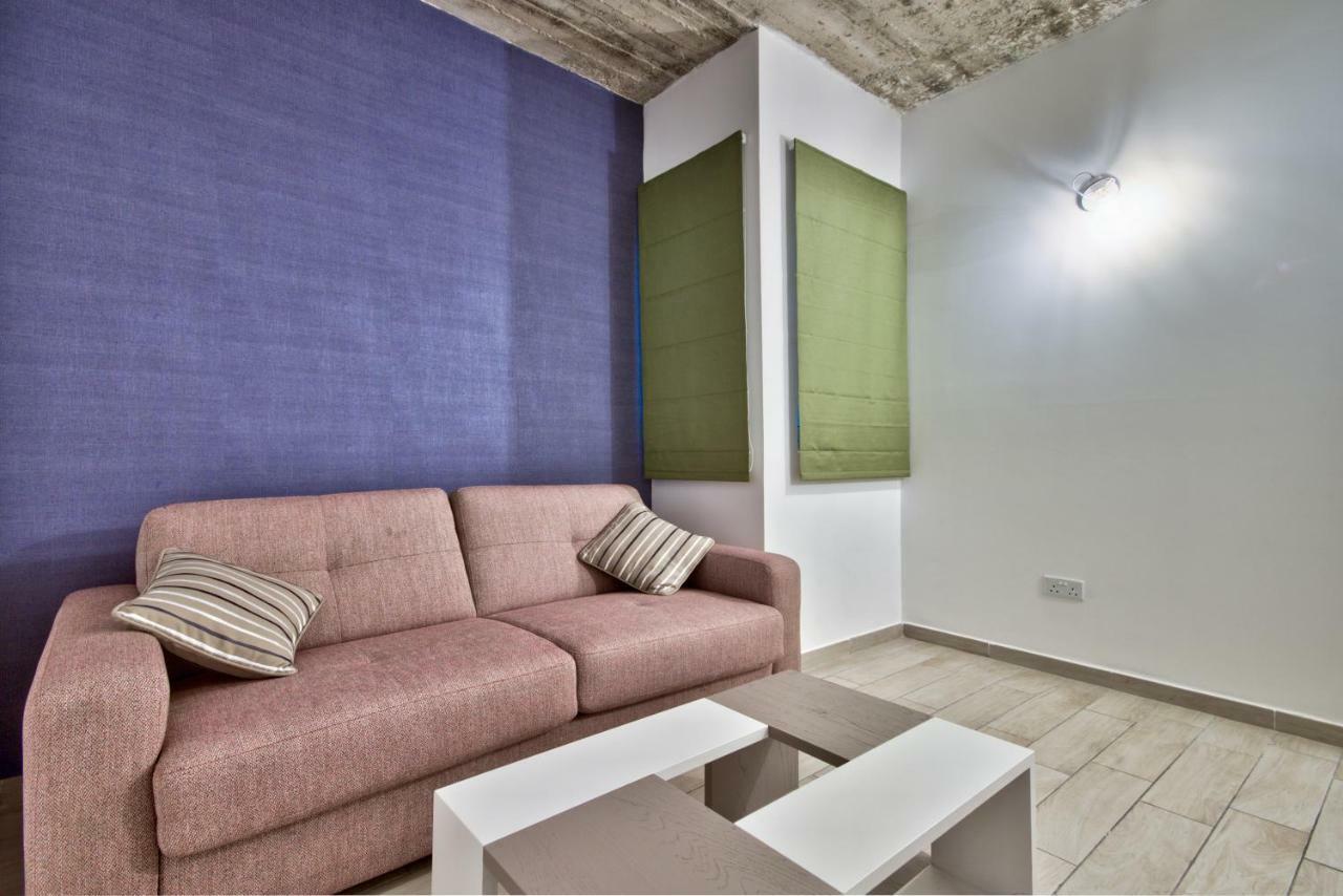 Cozy Rooms Hotel Sliema Bagian luar foto